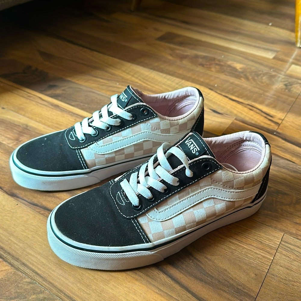 Women’s vans sneakers